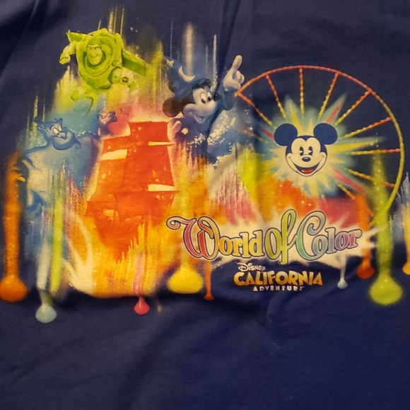 Disney World of Color T-shirt - Picture 2 of 3